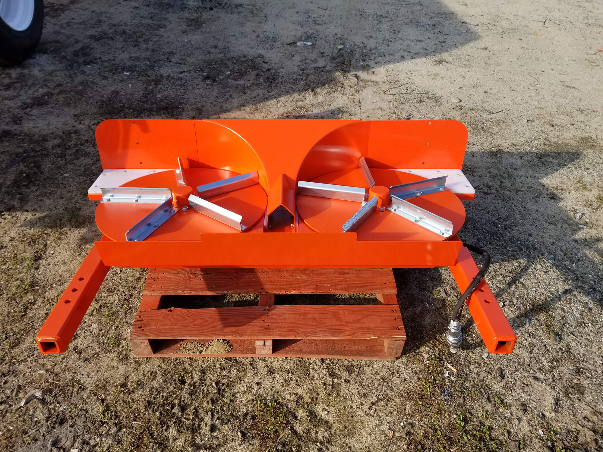 Spreader Attachments Kingsburg Cultivator Kingsburg, CA